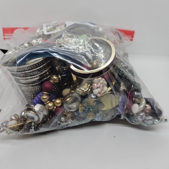 4.5 lb DIY repurpose upcycle crafting jewelry lot DO NOT BUNDLE - Picture 4 of 4